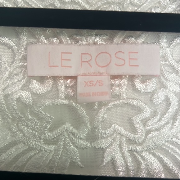 LE ROSE BRIDAL ROBE - Picture 3 of 3